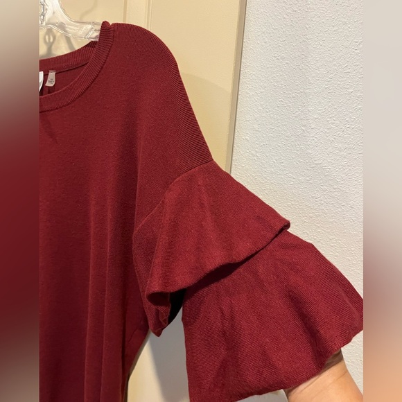 🐙 New York Collection sweater top. Size XS. Gently worn. 🐙 Maroon color.🐙 - Picture 7 of 8